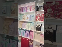 Papier d'emballage de fleurs à la vente en gros