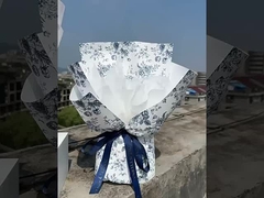 Le papier d'emballage de l'art floral rétro, bouquet de fleurs fraîches, papier d'emballage imperméable populaire, floral