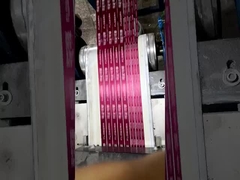 Quatre fils d'or, bordure en satin, ruban de soie, lettres imprimées, meilleurs vœux pour vous, boîte à gâteaux, frais