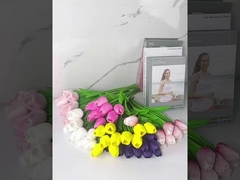 En stock, nous offrons des bouquets de tulipes haut de gamme, des fleurs artificielles en PU, des fleurs artificielles de tulipes