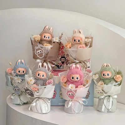 acheter Bouquet de poupée en peluche Labubu avec de vraies fleurs Boutique en gros online manufacture