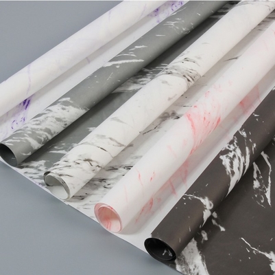 acheter Le fabricant vend en gros des bouquets de fleurs à motifs de marbre blanc pour la Saint-Valentin, des cadeaux en papier d'emballage et des cadeaux d'emballage DIY pour les fleuristes online manufacture