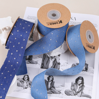 acheter Points d'or et d'argent recyclés, bandes en denim, accessoires capillaires, matériaux faits à la main, cadeaux, emballages de fleurs, chaussures, fleurs, chapeaux en herbe, arcs, rubans online manufacture