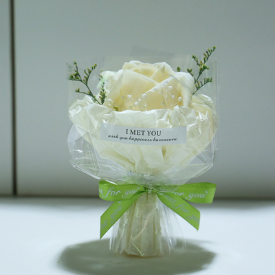 acheter Mini poche de style INS rencontrer petit bouquet de roses pour les anniversaires, la Saint-Valentin, et la Journée de la femme cadeaux online manufacture