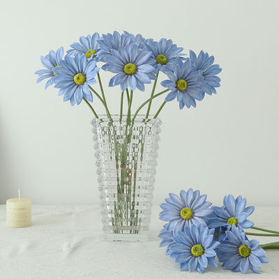 acheter Trois morceaux de tissu en soie artificielle en chrysanthème d'été fleurs artificielles pour la décoration de mariage à domicile, avec une sensation haut de gamme, sont des fleurs artificielles finies fabrication en ligne