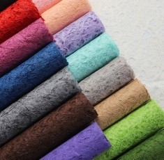 acheter Papier d'emballage à l'épreuve de l'eau en fleurs en plusieurs couleurs Temps de livraison 30-45 jours Papier de rêve à la macaron online manufacture