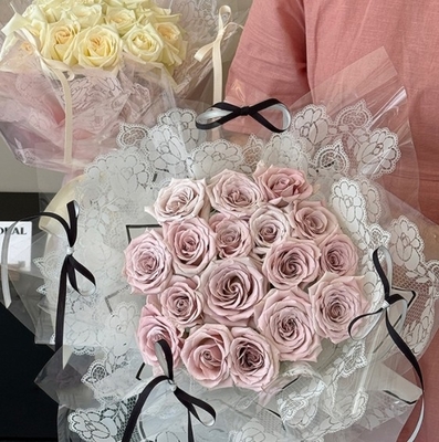 acheter Papier d'emballage imperméable à l'eau en dentelle de petite taille, emballage de fleurs, film opp, papier d'emballage de bouquet, art floral frais, emballage de bouquet online manufacture