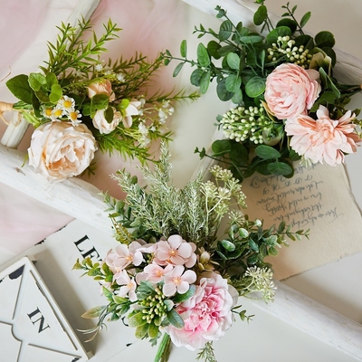 acheter Bouquet de fleurs de marguerite simulé, table à fleurs attachée à la main, fausse fleur en paquet, accessoires de photographie, fleurs de soie à vendre à travers les frontières online manufacture