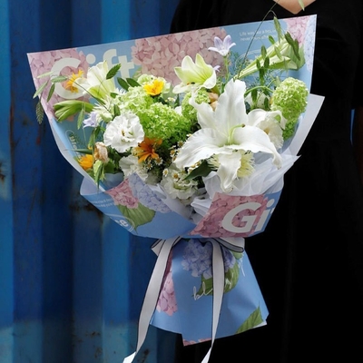 Bon prix L'usine imprimée d'emballage de cadeau de Wrapping Paper For de fleuriste a directement fourni en ligne