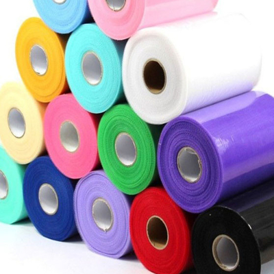 Un bon prix. Des rouleaux de tissu d'organza élégants, anti-statiques et de qualité supérieure. en ligne
