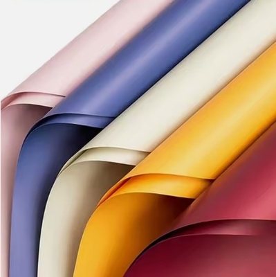 Un bon prix. Développement en gros sur mesure en couleur rose pure emballage cadeau papier d'emballage pour bouquet de fleurs en ligne