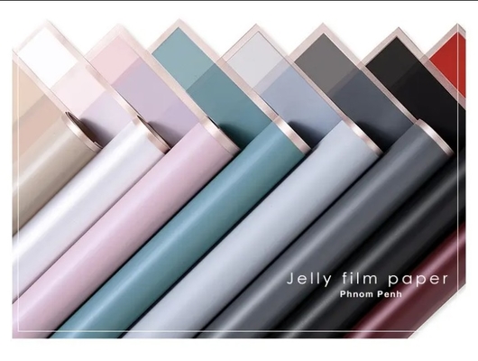 Bon prix Papier d'emballage de fleurs imperméable à l'eau avec couleur personnalisée en ligne