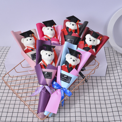 Un bon prix. Bouquet de remise des diplômes de l'ours Docteur poupée d'ours poupée de dessin animé mâle et femelle Bouquet d'activité scolaire cadeau 15x35cm Couleur multiple en ligne