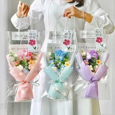Un bon prix. Bouquet tricoté de œillets de tournesol fait à la main Cadeau prêt-à-porter créatif pour l'anniversaire de Bestie/Noël Fleurs de fil inspirées de roses en ligne
