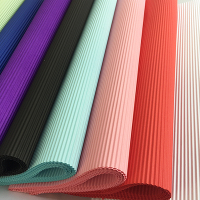 Un bon prix. Papier d'emballage de fleurs de couleur solide 60*30*3 cm Taille pour emballage de bouquet en ligne