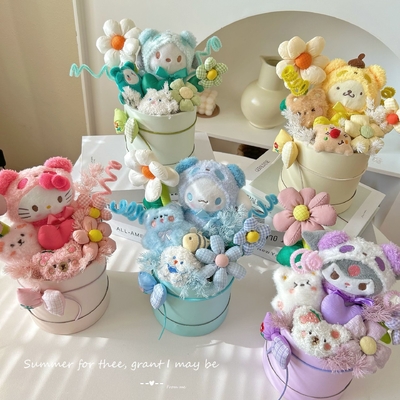 Un bon prix. Petite boîte à fleurs bouquet de poupée cylindrique produit fini pour la petite amie poupée cadeau créatif cadeau de Noël souvenir en ligne
