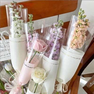 Un bon prix. Papier d'emballage de bouquet unique transfrontalier, une seule fleur de déesse transparente, un seul sac à fleurs, des matériaux floraux anglais en ligne