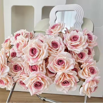 Un bon prix. Vente en gros de fleurs fausses bon marché 7 têtes rose en soie Bouquet de fleurs artificielles rose pour la décoration de mariage à domicile romantique en ligne