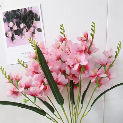 Un bon prix. Des fleurs de neige parfumées haut de gamme Bouquets artificiels Table de mariage Hôtel Décoration de la maison Arrangement de fleurs Ornements pour la photographie en ligne