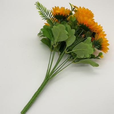Un bon prix. Simulation de tournesols imitant décoration de mariage et de fête en ligne