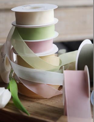 Un bon prix. 4 cm de couleur solide gelée neige gaze bouquet de fleurs ruban d'emballage de fleurs de l'emballage des matériaux de fleurs gâteau cadeau de l'emballage du ruban en ligne