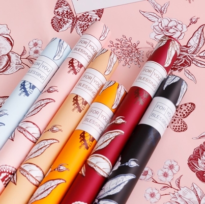 Un bon prix. New butterfly flowering period flower wrapping paper, bouquet material, waterproof floral art packaging, paper for Women's Day bouquets en ligne