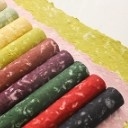 Un bon prix. Jour de la Saint-Valentin Couleur solide Deux couleurs Pétales à la main Larme Dongba papier Fleur papier d'emballage en ligne
