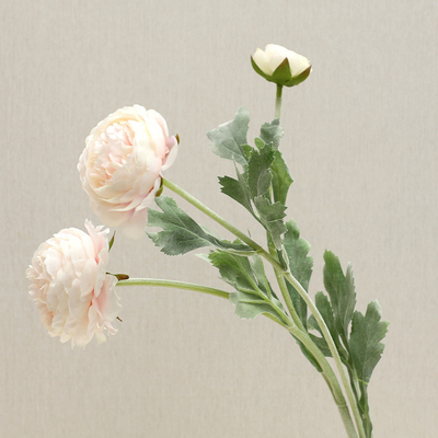Un bon prix. Des fleurs artificielles en forme de lotus à 3 têtes, décoration de maison, salon, fleurs artificielles en gros. en ligne