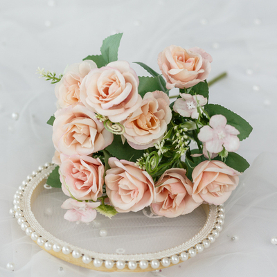 Un bon prix. 10 Roses de printemps nordiques Bouquet de fleurs simulé Falses fleurs en plastique Décoration de la maison Mariage Arrangement floral Fleurs de soie en ligne