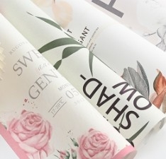 Un bon prix. Papier d'emballage de fleurs fraîches à la fleur nationale de style chinois en ligne