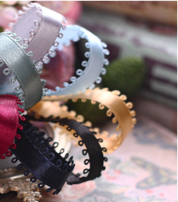 Un bon prix. Ruban en polyester brillant pour mariage, importé de Corée, nœud tissé à double oreille pour vêtements et emballage cadeau en ligne