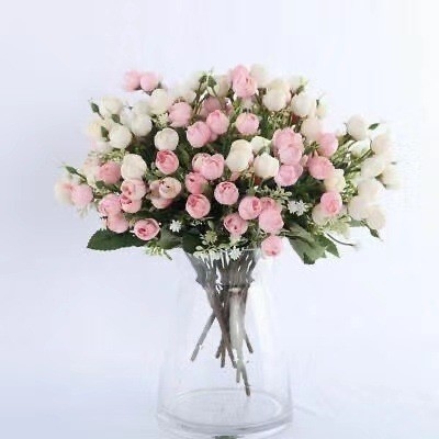 Un bon prix. Bouquets de fleurs de roses artificielles faites-vous-même pour la décoration de mariage à domicile et les faux bouquets en ligne