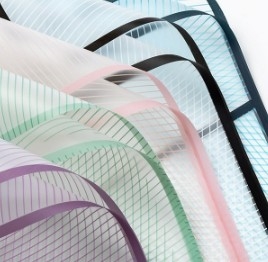 Un bon prix. Papier de brume de ligne d'amour, papier d'emballage à l'épreuve de l'eau en ligne