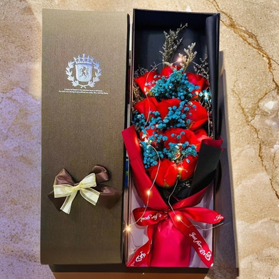 Un bon prix. Simulation d'amour éternel, fausse rose d'anniversaire boîte cadeau, bouquet, fleur de la Saint-Valentin, rose amoureuse en ligne