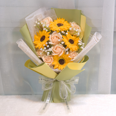 Un bon prix. Rose de la saison des diplômes, bouquet de savon au soleil, cadeau pour la fête des enfants, le festival Qixi et la Saint-Valentin. en ligne
