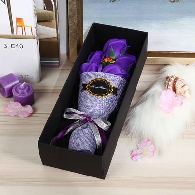 Un bon prix. Vente chaude de savon à fleurs artificielles créatives, bouquet de 5 roses, cadeau d'anniversaire de petite amie usine de vente directe et en gros en ligne