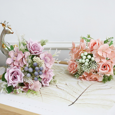 Un bon prix. Simulation de fleurs, coins de baies, roses, décoration de salon, faux bouquets de fleurs, fleurs à main de mariage, accessoires photographiques, grossiste du fabricant en ligne