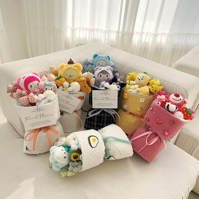 Un bon prix. Des poupées Sanrio en gros pour ta copine et les bouquets de poupées de dessins animés pour la Saint-Valentin de ta meilleure amie. en ligne