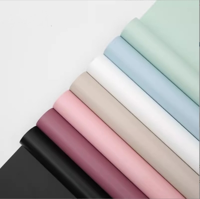 Un bon prix. Papier d'emballage mat imperméable à l'eau, toucher peau, couleur unie, couleur unique, brume matinale, rouleau d'art floral, bouquet de fleurs fraîches en ligne