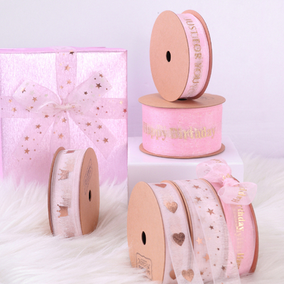Un bon prix. Ruban rose de 9cm/9m pour la fête des enfants, parfait pour les cadeaux faits à la main, la décoration de gâteaux d'anniversaire et les attaches de boîtes cadeaux en ligne