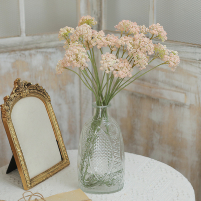 Un bon prix. Simulation de fleurs, perles d'émeraude, boules brodées, fleurs fausses, décorations d'hôtel, fleurs en plastique, tables à manger, bouquets de fleurs, arrangements floraux maison, en gros et en détail en ligne