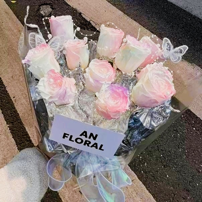 Un bon prix. Bouquet de fleurs de rose de savon de la sirène de style de niche, roses artificielles parfumées faites à la main pour la Saint-Valentin, la fête des mères, les cadeaux d'anniversaire et de vacances en ligne