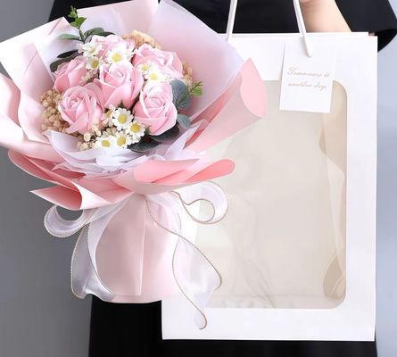 Un bon prix. Bouquet de fleurs de savon séché éternel, écologique, durable pour la fête des mères, la fête de la Saint-Valentin, la remise des diplômes et le mariage en ligne