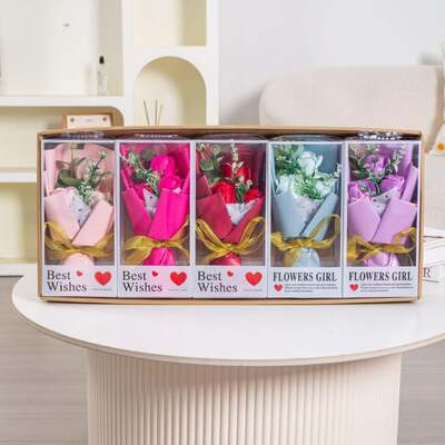 Un bon prix. Bouquet de savon transfrontalier pour la fête des mères, marque anglaise, saison de remise des diplômes, cadeau créatif pour amoureux des enseignants, savon à fleurs de Simulation de Rose en ligne
