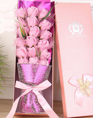 Un bon prix. Bouquet de savon rose avec fleurs artificielles sèches en cadeau artistique en ligne