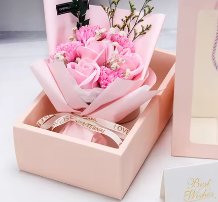 Un bon prix. Bouquet de fleurs de savon artificiel promotionnel pour la fête des mères Bouquet de cadeaux pour la Saint-Valentin Rose rose Savon artisanal Boîte cadeau fleurs en ligne
