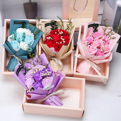 Un bon prix. Bouquet de fleurs de savon artificiel promotionnel pour la fête des mères Bouquet de cadeaux pour la Saint-Valentin Rose rose Savon artisanal Boîte cadeau fleurs en ligne