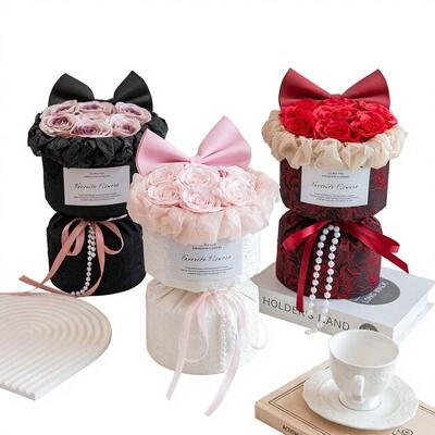 Un bon prix. Bouquet de savon à l'arc de dessin animé Simulation exquise Rose fleur éternelle Art moderne cadeau d'anniversaire filles Tanabata Saint-Valentin Chine en ligne