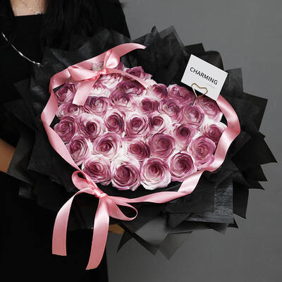 Un bon prix. Des fleurs artificielles faites à la main Des cadeaux pour la Saint-Valentin Des prix de gros parfumés De haute qualité Des bouquets de fleurs de savon personnalisables en ligne