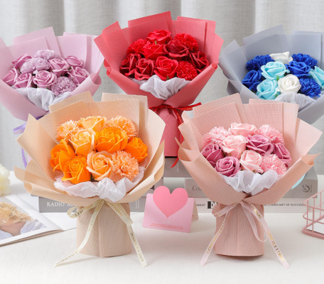 Un bon prix. Bouquets de fleurs de savon à vendre pour la fête des mères cadeau de la Saint-Valentin en ligne